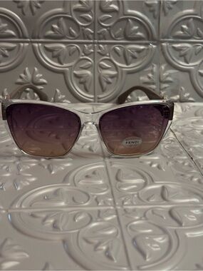 Women's Gradient Purple Cat-Eye Sunglasses